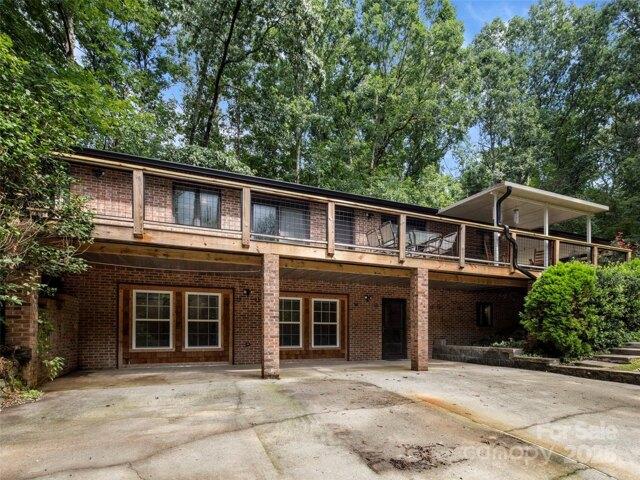 House for sale in Hendersonville, North Carolina