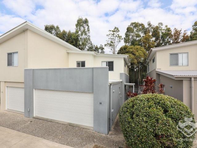 Townhouse for sale in Aspect North, Sunshine Coast Regional