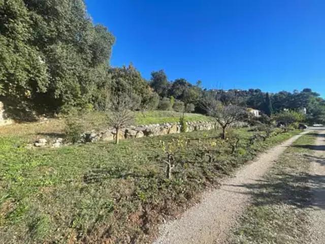 Terrain vente à Brignoles