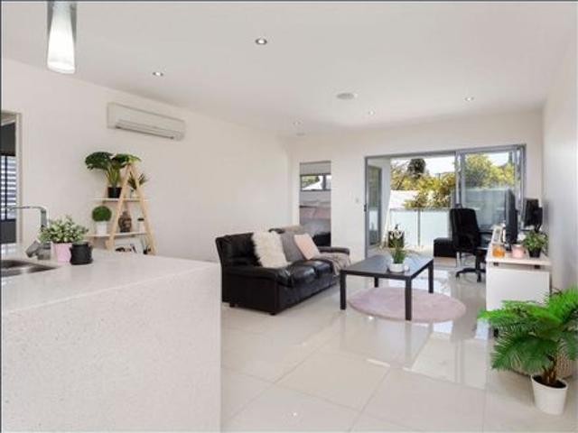 Apartment for rent in Toombul, Queensland