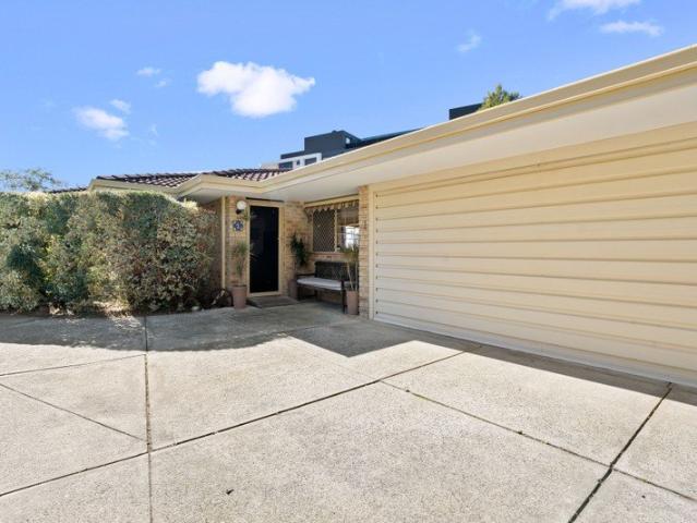 Villa for sale in Applecross, Western Australia
