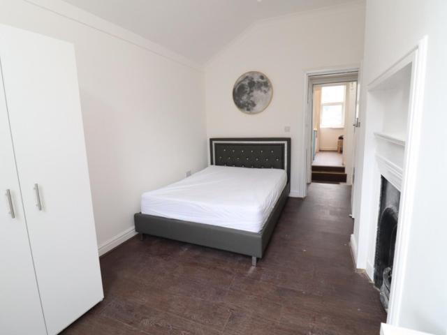 Room for rent in Brixton, Greater London