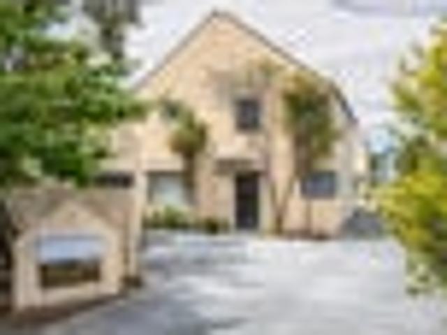 Townhouse for sale in Heathcote, Canterbury