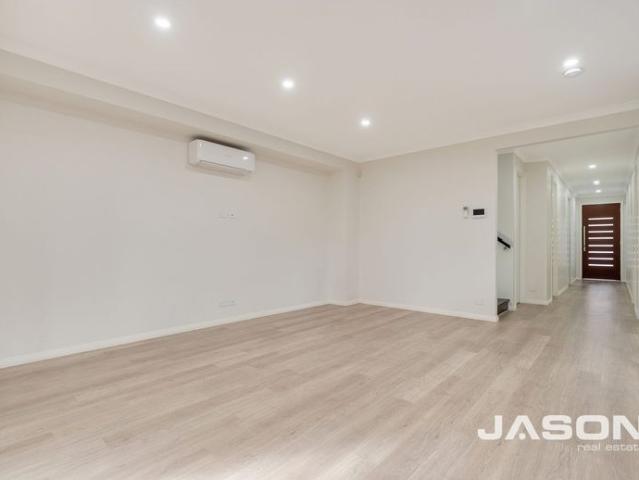 Townhouse for rent in Camerons Creek, Victoria
