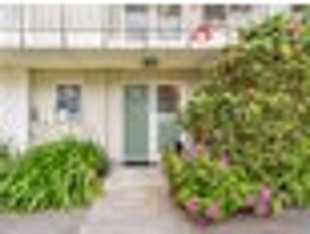Apartment for sale in Days Bay, Wellington