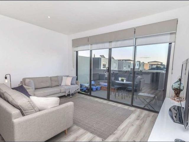 Townhouse for rent in Camerons Creek, Victoria