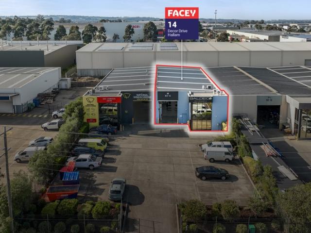 Warehouse for rent in Hallam, Melbourne