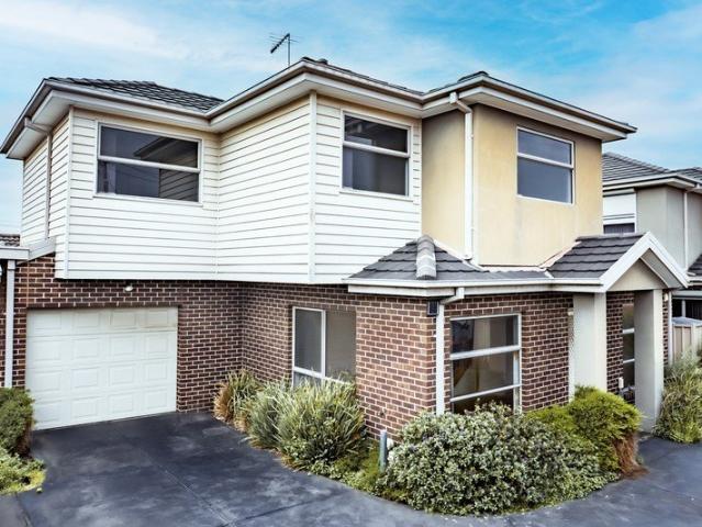 Townhouse for rent in Camerons Creek, Victoria