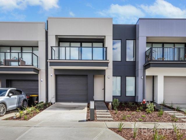 Townhouse for rent in Camerons Creek, Victoria