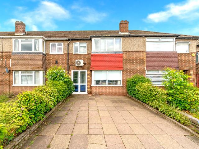 House for rent in Ponders End, Greater London