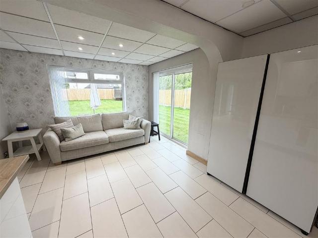 Apartment for rent in Heswall, Wirral