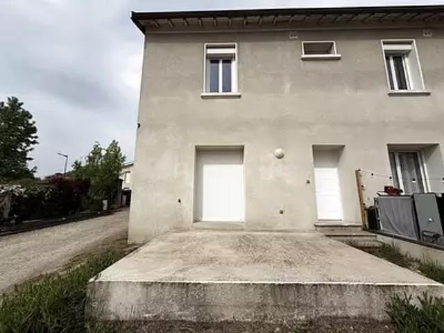 Maison location à Le Guillermy, Brindas