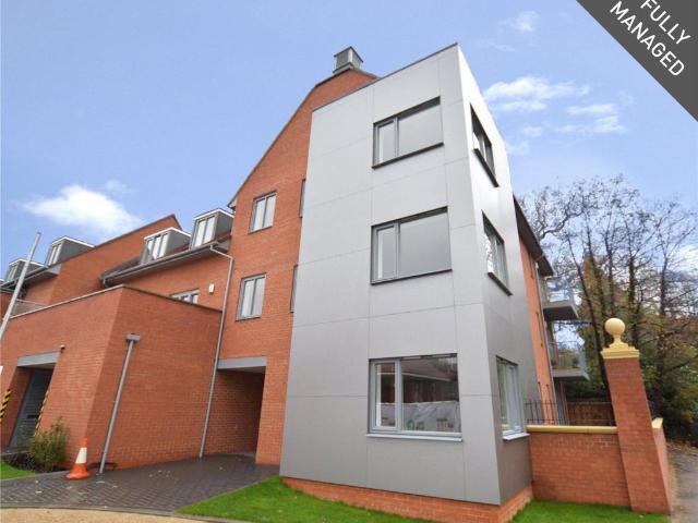 Apartment for rent in Heol-las, Surrey