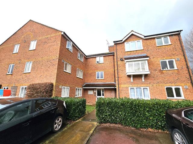 Apartment for rent in London Borough of Ealing, Perivale
