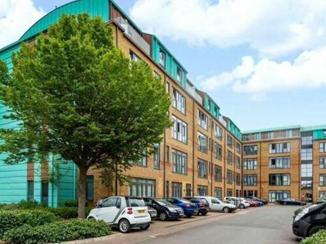 House for sale in Uxbridge, Greater London