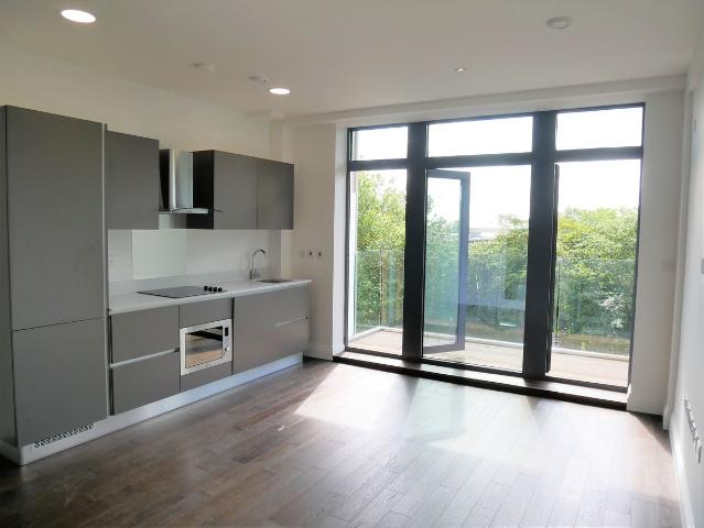 Apartment for rent in Cowley, Greater London