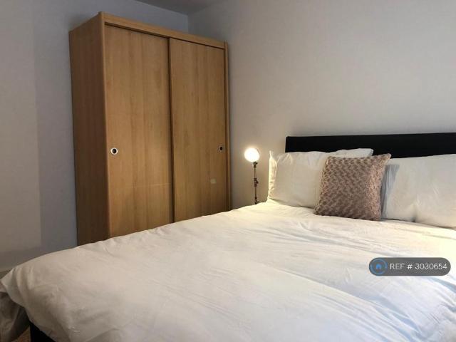 Apartment for rent in Park Central, Birmingham