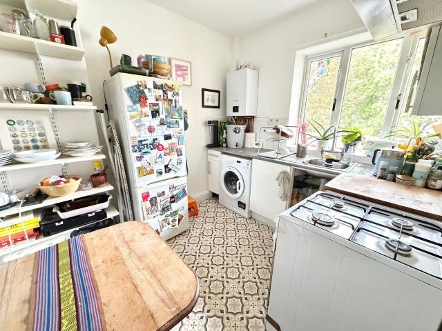 Studio for rent in Old Ford, Greater London