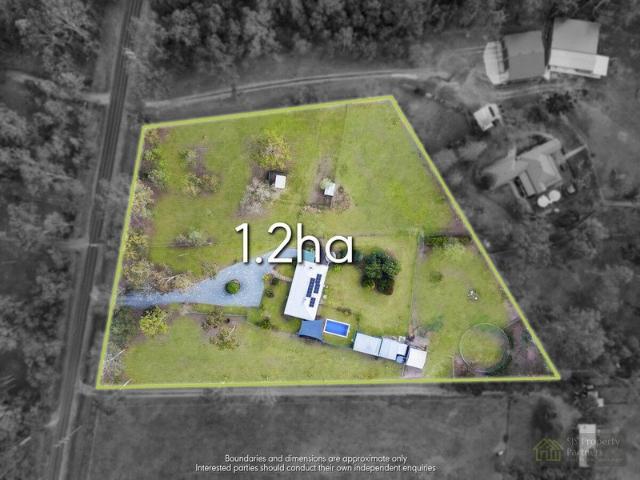 Cottage for sale in Tamborine, Queensland