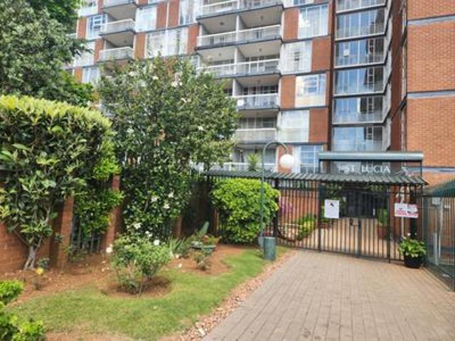 Apartment for sale in Bedfordview, City of Ekurhuleni Metropolitan Municipality