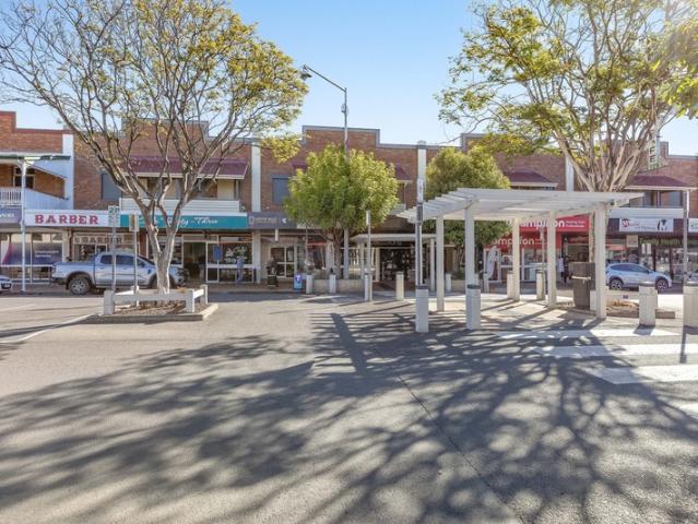 Retail for rent in Gatton, Queensland