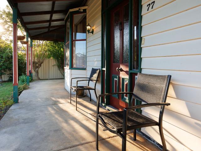 House for sale in Tangambalanga, Victoria