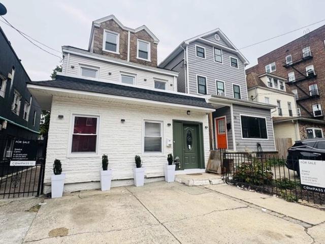 House for sale in Hudson, New Jersey