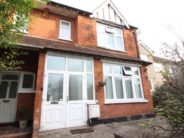 House for rent in London Borough of Sutton, Greater London