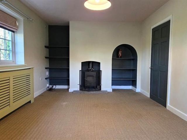 House for rent in Tillington Common