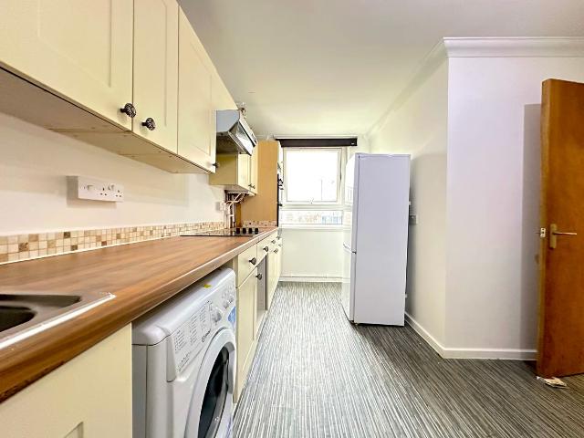 Apartment for rent in Bromley-by-Bow, Poplar Grove