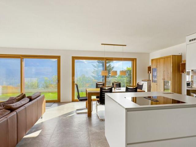 Wohnung kaufen in Minusio, Tessin