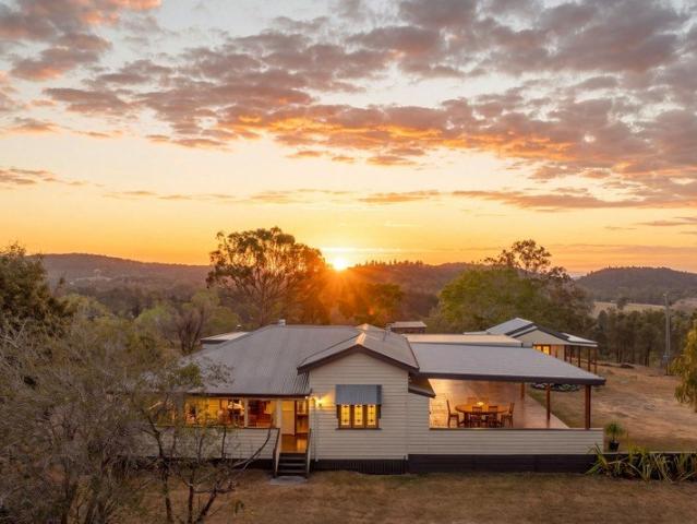 Cottage for sale in Kholo, City of Brisbane