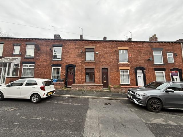 House for rent in Oldham Edge, Pendock