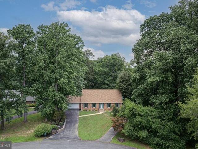 House for sale in Middletown House for sale in Middletown