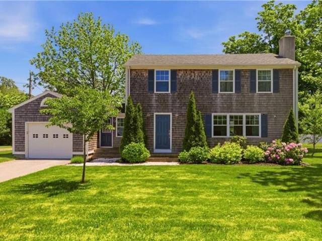 House for sale in Portsmouth, Rhode Island