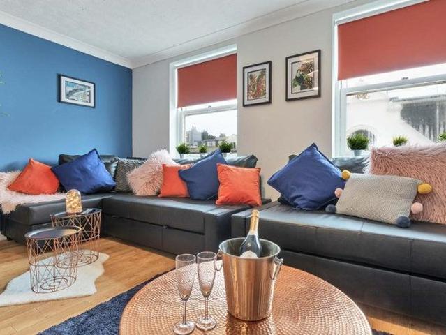 Townhouse for rent in Kemptown, Brighton & Hove