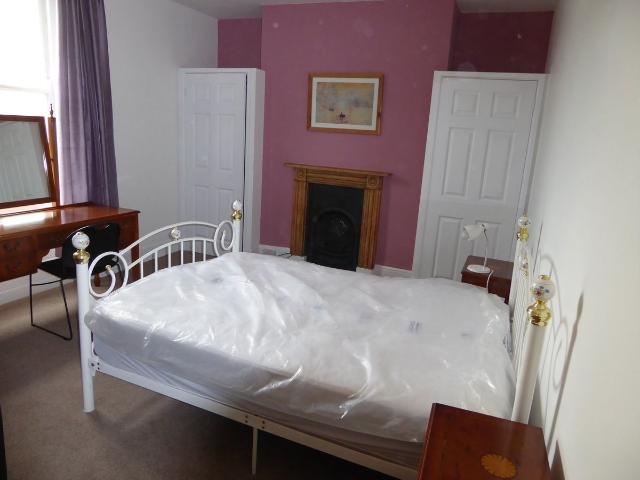 House for rent in Linden, Gloucester