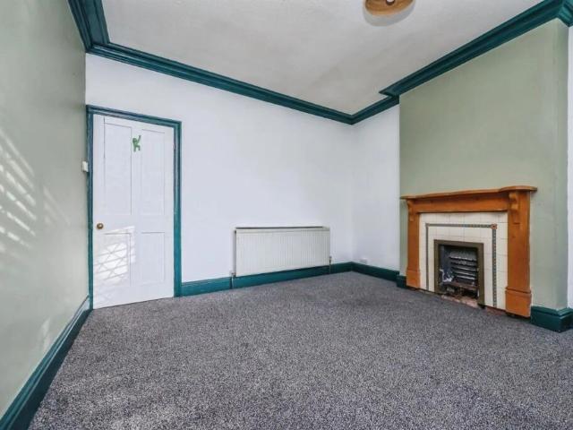 House for rent in Caldermill, East Midlands