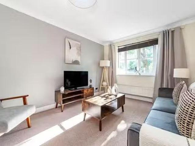 Apartment for rent in Herne Hill, Greater London