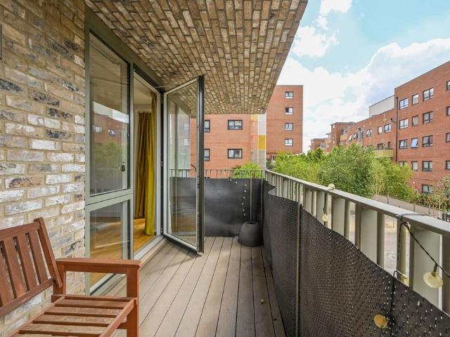 Apartment for rent in Higham Hill, Greater London