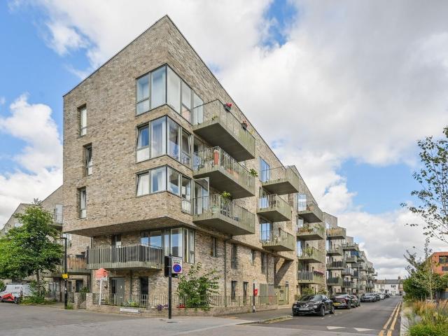 Apartment for rent in Higham Hill, Greater London