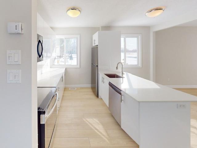 Apartment for rent in Mulhurst Bay, Ontario