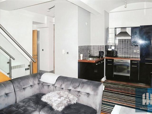 Room for rent in Hillhouse, Huddersfield