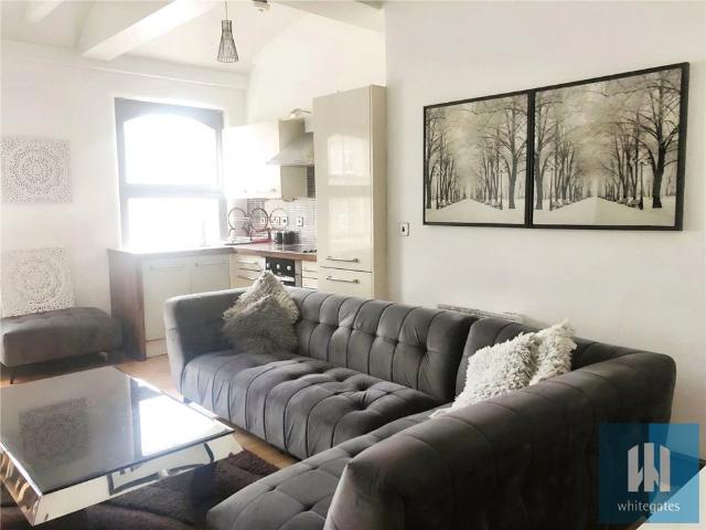 Room for rent in Hillhouse, Huddersfield