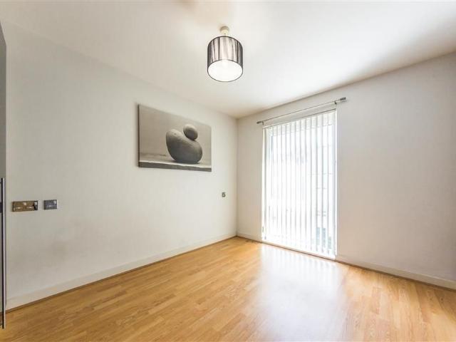 Apartment for rent in Nangreaves, Wales