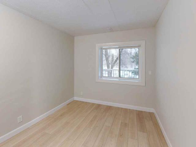 Apartment for rent in Mulhurst Bay, Ontario