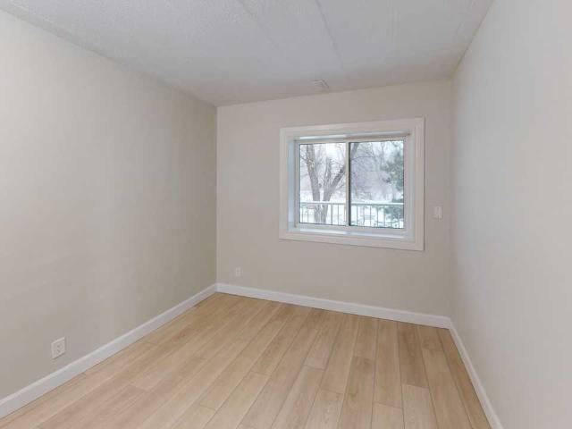 Apartment for rent in Mulhurst Bay, Ontario