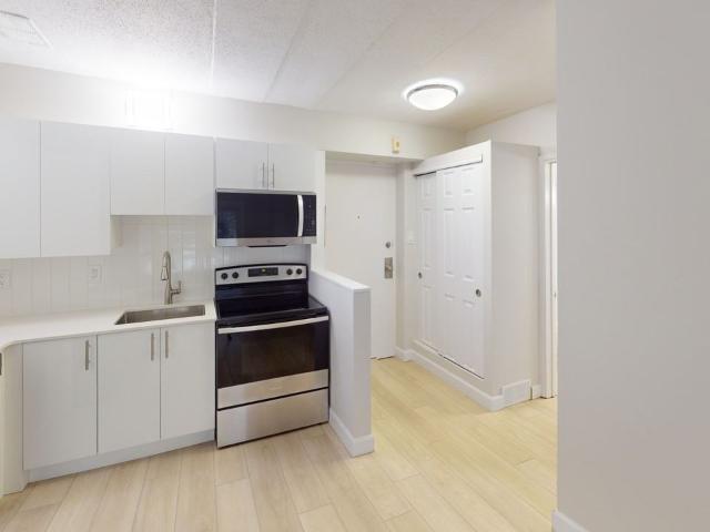 Apartment for rent in Mulhurst Bay, Ontario