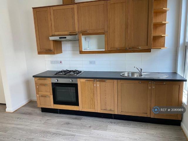 Apartment for rent in Cattedown, Plymouth