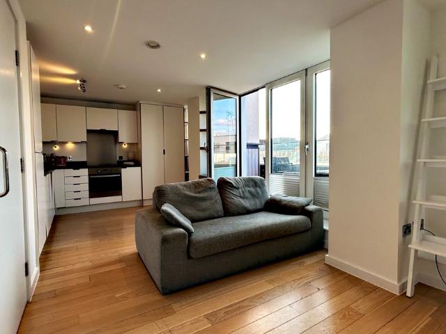 Apartment for rent in Hoxton, Greater London
